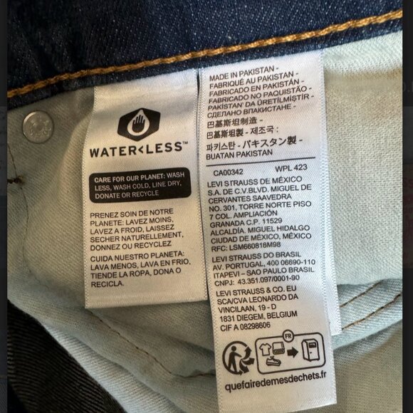 Levi's 505 Jeans - Picture 2 of 10